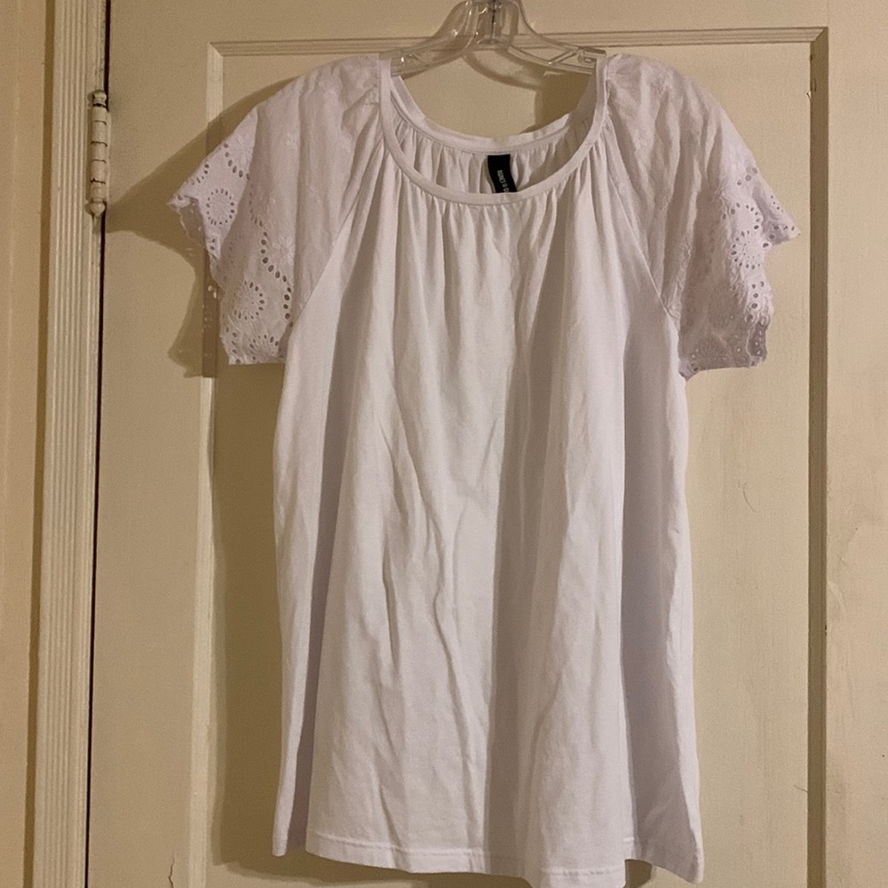Agnes & Dora Knit Shirt with embroidered sleeves